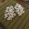 Brincos de Agulha Prata com Diamantes e Pérolas, Design de Borla em Flor, Brincos Estilosos e Luxuosos com um Toque de Alto Padrão