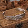 Pulseira Aberta de Aço Inoxidável Europeia e Americana Transfronteiriça Moda Simples Versátil Oca High-End Criativa Tendência para Homens e Mulheres