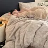 2026 Conejo de Iones Conejo Peluche Espeso Juego de Cama de Cuatro Piezas Dormitorio Cálido Juego de Cama de Felpa Fuente Dropshipping