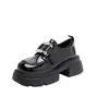 Sapatos Pequenos de Couro Estilo Britânico com Solado Grosso para Aumentar a Altura para Mulheres, Novos Mocassins da Moda Primavera 2026 para Mulheres Baixas com Fivela de Metal
