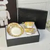 Ventas Directas Transfronterizas de Juegos de Té de Porcelana Hueso Mariposa Fanjia, Tazas y Platillos de Café para el Té de la Tarde, Tazas de Té Estilo Palacio Europeo, Recomendado para Regalar