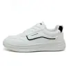 W003 Zapatos Blancos Mujer 2026 Nuevos Zapatos de Suela Gruesa Estudiantes de Secundaria Preparatoria Personas Bajas Superficie de Cuero Casual Zapatos de Tabla