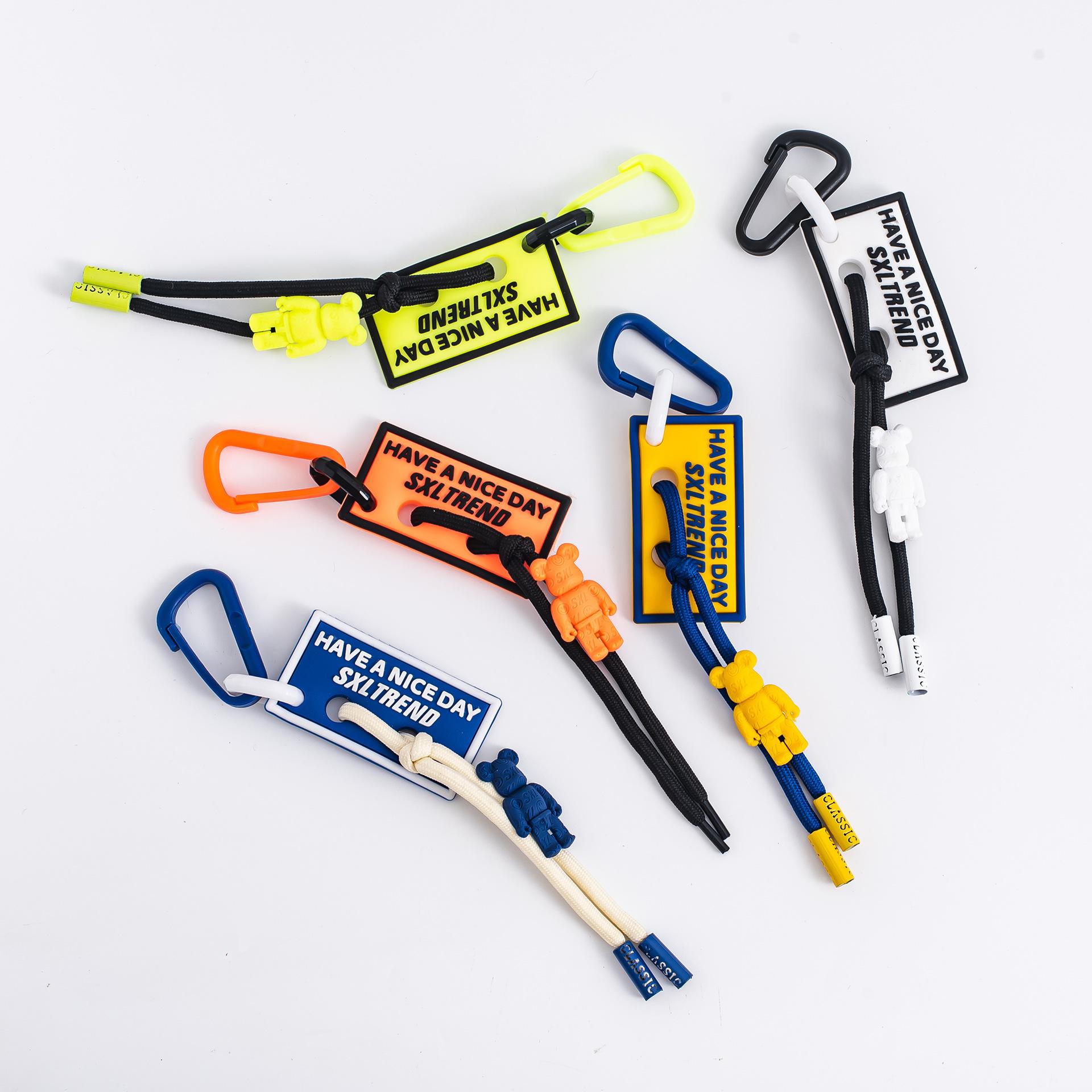 挂件长方立体两孔站立熊绳子3