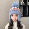 Novos Chapéus Acolchoados de Tricô Jacquard com Proteção para Ouvidos para Crianças Meninos e Meninas, Chapéus Quentinhos de Veludo para Bebês Outono e Inverno 2024