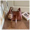Bolsa Feminina Transfronteiriça de Comércio Exterior Nova Simples Moderna Bolsa Tote Grande Capacidade Casual para o Dia a Dia Bolsa Versátil de Ombro Único Transversal