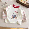 Camiseta de Manga Larga con Retazos para Niña, Nueva Moda Primavera/Otoño 2026, Top Dos en Uno con Estampado de Gato Lindo de Dibujos Animados