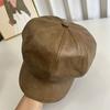 Nuevo Sombrero Octogonal de Ala Pequeña con Etiqueta Pequeña de Cuero PU Estilo Británico para Mujer, Versátil para Otoño e Invierno, Sombrero de Artista Adelgazante para el Rostro