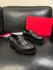 Venda direta da fábrica de origem, sapatos casuais de couro lazy transfronteiriços FRGM, couro de flor integral com fivela de cavalo, mocassins casuais formais de sola grossa