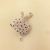Broche de Personaje de Dibujos Animados Mini Pin de Niña de Ballet Linda Hebilla para Bolso Bufanda Accesorios Decorativos al por Mayor Strass