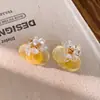 Brincos Redondos de Pedra Triturada e Concha com Vibe de Fada Agulha de Prata, Brincos de Luxo Leve de Alta Qualidade, Acessórios de Orelha de Nicho Estilo Férias para Mulheres