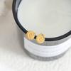 Pendientes de acero de titanio populares con temperamento de sensación de metal europeo y americano, joyería con personalidad, patrón de estrella y luna, joyería redonda que no se decolora