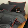 Conjunto de Quatro Peças de Algodão Lavado Tingido em Fio com Borda de Concha Xadrez Casual Conjunto de Três Peças de Lençóis de Cama Cobertura de Colcha de Algodão Puro para Dormitório Estudantil