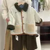 Chaqueta de Invierno para Niños y Niñas Coreanos 2026 Otoño e Invierno Engrosada Nuevo Estilo Bebés Pequeños y Medianos Tops de Moda Elegantes Frescos Atractivos
