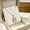 Nuevo producto transfronterizo: Cadena de clavícula elegante y versátil de lujo ligero con incrustaciones de microdiamantes, collar de acero de titanio, accesorio de joyería que no se decolora