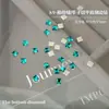 Decoraciones para uñas de fondo plano color esmeralda, diamantes K9 de fondo plano biselados de forma irregular súper brillantes, estilos mixtos de diamantes para uñas color verde oscuro en forma de marquisa