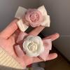 Grampo de cabelo de camélia rosa ~ doce menina coração flor clipe lateral 2024 primavera novo popular acessórios de cabelo cocar