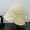Sombrero de pescador de punto calado retro para mujer, nuevo estilo otoño/invierno, versátil y elegante, hace que la cara se vea más pequeña, sombrero tipo cubo cálido y protector de orejas
