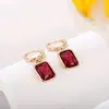 Aretes Cuadrados Geométricos, Aretes de Zirconia Incrustada en Cobre, Aretes Simples de Alta Gama, Aretes Versátiles, Aretes de Zirconia de Lujo Ligero