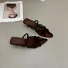 Sandalias de cuña de punta fina con tiras finas estilo coreano/romano para el primer encuentro, temporada primavera/verano, punta abierta, plantilla de felpa, cómodas para la playa y la costa