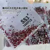 Pedras Strass Vermelhas para Unhas Artísticas Brilhantes Pedras Strass Vermelhas Grandes Chatas Pedras Strass de Vidro Pedras Strass Redondas Pequenas Acessórios para Unhas DIY