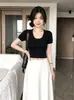 Camiseta de tricô cinza escuro com gola U e manga curta para mulheres, estilo básico de verão, temperamento gentil francês, modelagem justa, top curto