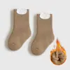 Calcetines para Bebé Otoño e Invierno Tipo Algodón Tipo a Felpa 2025 Recién Nacido 0-3 Meses Sin Costuras Cálidos de Caña Media Calcetines Gruesos