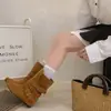 Botines de moda con hebilla para aumentar la altura interior para mujer, nuevo estilo 2026, versátiles, puntera redonda, efecto adelgazante, botines western de caña corta
