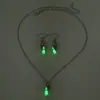 Collar con colgante de fantasma luminoso de noche de Halloween transfronterizo, resina luminosa, horror, fantasma, deriva, botella, cadena de clavícula