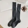 Calcetines de Canalé Miu para Mujer Primavera y Verano Japonés JK Calcetines de Media Caña Negro y Blanco Gris Transpirables Versátiles Algodón Calcetines con Apilamiento Vertical