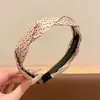 Diadema retorcida floral vintage para mujer, diadema de tela antideslizante con dientes, hace que la cara se vea más pequeña, elegante accesorio para el cabello para el día a día