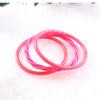 Pulseira de plástico pintado de 3 camadas com silicone, tubo oco, folha de ouro imitação, pulseira de gelatina, pulseira de corda torcida, outlet de fábrica