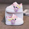 Zapatos Deportivos para Niños Primavera y Otoño 2026 Nuevo Modelo Zapatos para Bebés Niñas Tenis para Niños Pequeños Suela Suave Zapatos Casuales para Caminar Ligeros