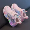 Zapatillas Deportivas para Niñas con Luces Nueva Moda Primavera/Verano 2026 Zapatos Casuales Transpirables Para Bebés y Niños Superficie de Cuero Impermeables Zapatos para Correr