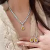 Colar com Pingente de Zircônia Gota de Chama Vermelha, Corrente Clavicular de Luxo Leve de Alta Qualidade, Colar Simples da Moda Versátil para Mulheres
