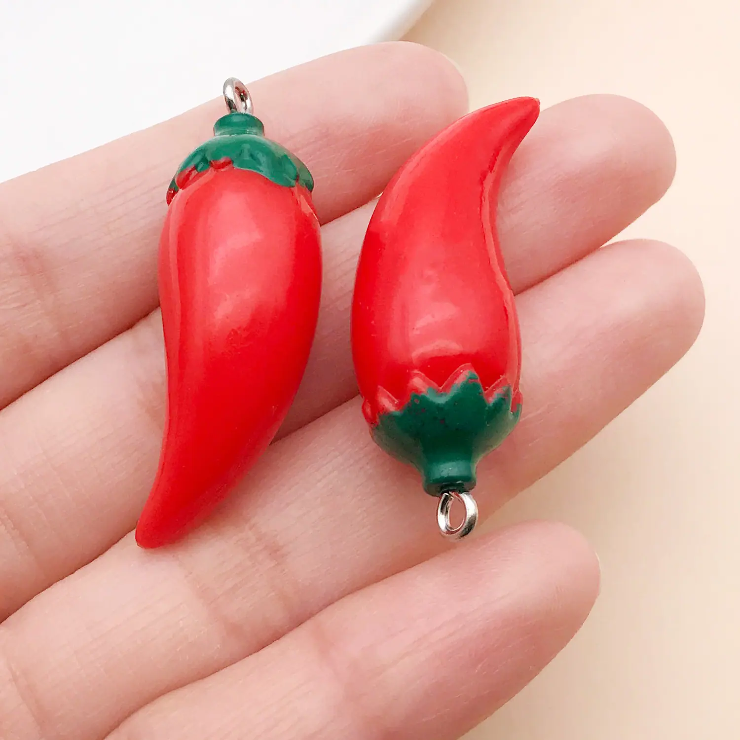 19699-H-红色树脂辣椒38x13mm-3.2g