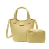 Bolso para Mujer Bolso Pequeño de Mano de Cuero Suave PU Bolso Cubo Casual Otoño Temprano Bolso Versátil de Hombro Cruzado Bolso de Color Sólido para Mujer