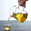 La taza de feria de vidrio grueso resistente al calor para té taza de burbujas integrada simple taza de feria de luna creciente té verde