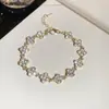 Pulseira de Trevo de Quatro Folhas Flor com Strass Transfronteiriça Europeia e Americana Simples Moda Exquisita Pulseira Retrô Toque de Luxo Leve Joia para Mãos