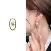Diseño Francés de Nicho Moda Retro Pendientes de Perla Chapado en Cobre Oro Real de 18K Pendientes de Moda Transfronterizos Europeos y Americanos Venta al por Mayor