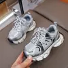 2026 Novo Modelo Tênis Esportivo Infantil para Meninos e Meninas, Tênis de Corrida com Malha Respirável, Tênis de Malha para Crianças Maiores, Tênis de Pai, Tênis