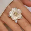 Anel de Flor Estilo Francês de Luxo Personalidade Feminina Moda Flor Tridimensional Anel Totalmente Cravejado com Zircônia Anel da Moda Elegante