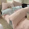 Conjunto de cama de luxo de inverno em veludo de leite com pele de coelho de princesa, com capa de edredom de alta qualidade e lençol de cama em fleece de coral