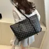 Bolso de Mujer de Aspecto Elegante 2025 Nuevo Bolso Tote de Gran Capacidad Moda Presbópica Segunda Mano Bolso Grande de Hombro o Axila para Mujer