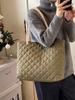 Bolso acolchado de algodón para mujer 2026 Nuevo Bolso de hombro de lona acolchada de gran capacidad Bolso tote simple casual para el día a día