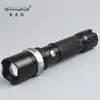 Lanterna Tática LED de Liga de Alumínio Luz Forte para Exterior Emergência Iluminação de Longo Alcance Cilindro Elétrico com Cabeça de Ataque com Bastão Fluorescente