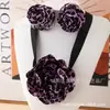 Conjunto de Collar y Aretes de Dos Piezas para Mujer con Estampado de Leopardo Floral Tridimensional, Moderno y Único