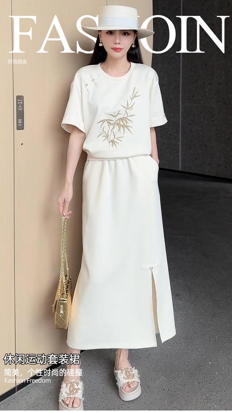 跨境淘货源分销2024春夏秋季裙子新款街头潮流减龄小个子爆款欧货网红款运动套装休闲运动气质休闲时尚流行新款春夏秋装春夏秋装女装时尚套装套装女装春夏秋季套装女套装女女士运动服女装两件套套装卫衣套装休闲套装春夏秋季套装女装时尚套装盐系休闲套装女装2024百搭设计感小众洋气欧货阿里国际站跨境采购Cross-border, online source, distribution 2024 spring and summer autumn, skirts, new styles, streets, trends, age reduction, small, explosive, European goods, network red, sportswear, leisure sports, temperament leisure, fashion popular, new spring and summer autumn clothing, spring and summer autumn women's clothing, fashion suits, women's suits, women's sportswear, women's two-piece, hoodie suit, Suit, leisure suit, spring summer autumn suit women's dress, fashion suit, salt department, leisure suit, women's dress 2024, everything, design sense, niche, foreign style, European goods, Ali International Station, cross-border procurement