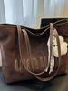 Bolsa de Couro Camurça Transfronteiriça para Mulheres, Grande Capacidade, Nova Versátil Bolsa de Ombro Outono e Inverno 2026, Bolsa Tote Retro para o Dia a Dia