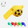 Equipo color personalizado forma patrón con cordón para colgar del cuello forma de fútbol silbato de ánimo