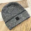 Nuevo Gorro de Punto Color Block para Mujer, Bordado de Letras Otoño e Invierno, Gorro Cálido para Proteger las Orejas, Versátil, de Moda que Adelgaza la Cara, Gorro para el Frío